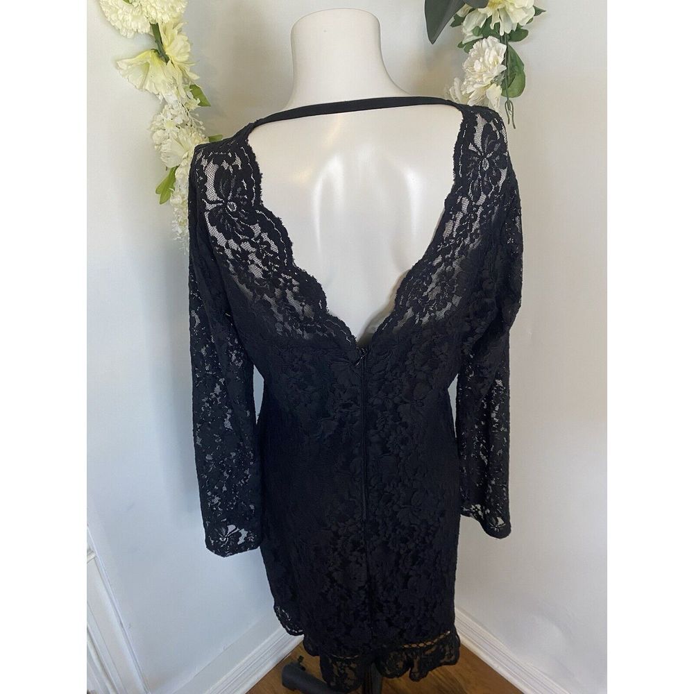 Express Scalloped Black Lace V Neck Mini Sheath Dress Large Party Cut Outs Vtg - Picture 4 of 16